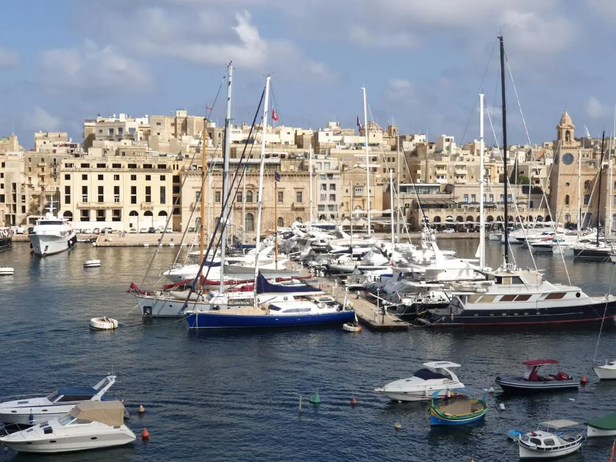 Entire Senglea Seaview Town House Villa Malta