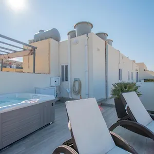 Kernice Penthouse With Sea And Country Views Of Apartment